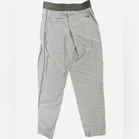 Athleta White and Gray Striped Brooklyn Ankle Pants Size 0 - Picture 5 of 8